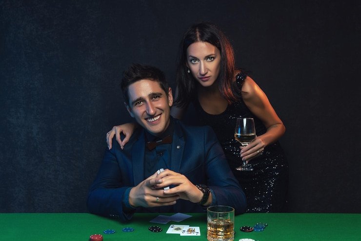 timses platform offering: football markets, live-dealer tables, slot games, and esports categories